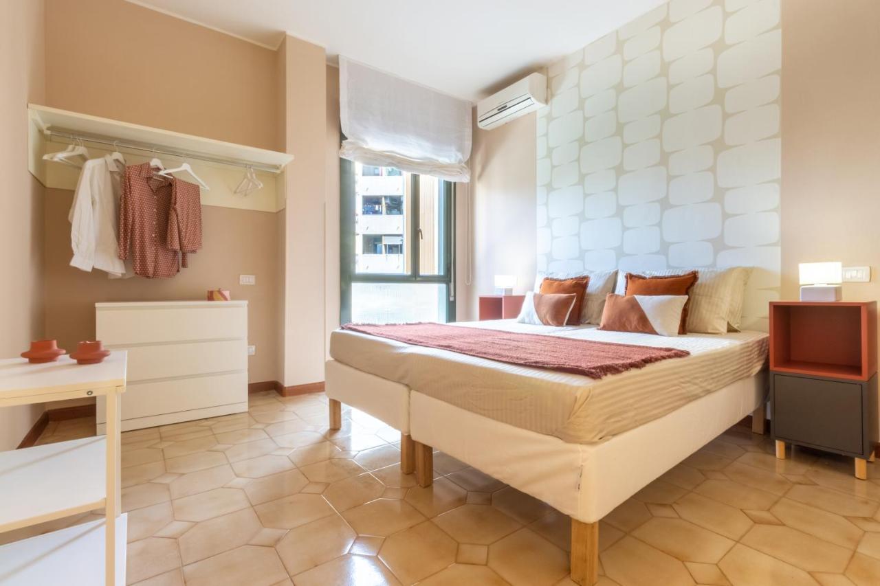 Colle Bonaria Apartment Cagliari Bagian luar foto
